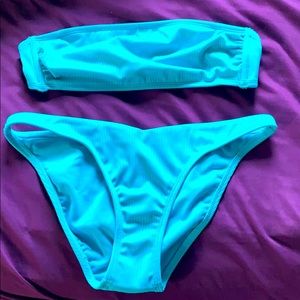 Bikini w/ strapless top